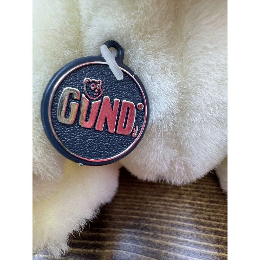 Gund thanks visiting
